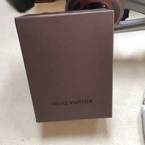 Box LV great condition